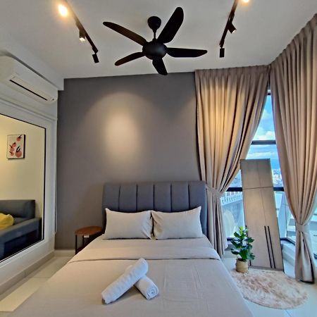 Arte Mont Kiara Host By Host Corner Suites Kuala Lumpur Room photo