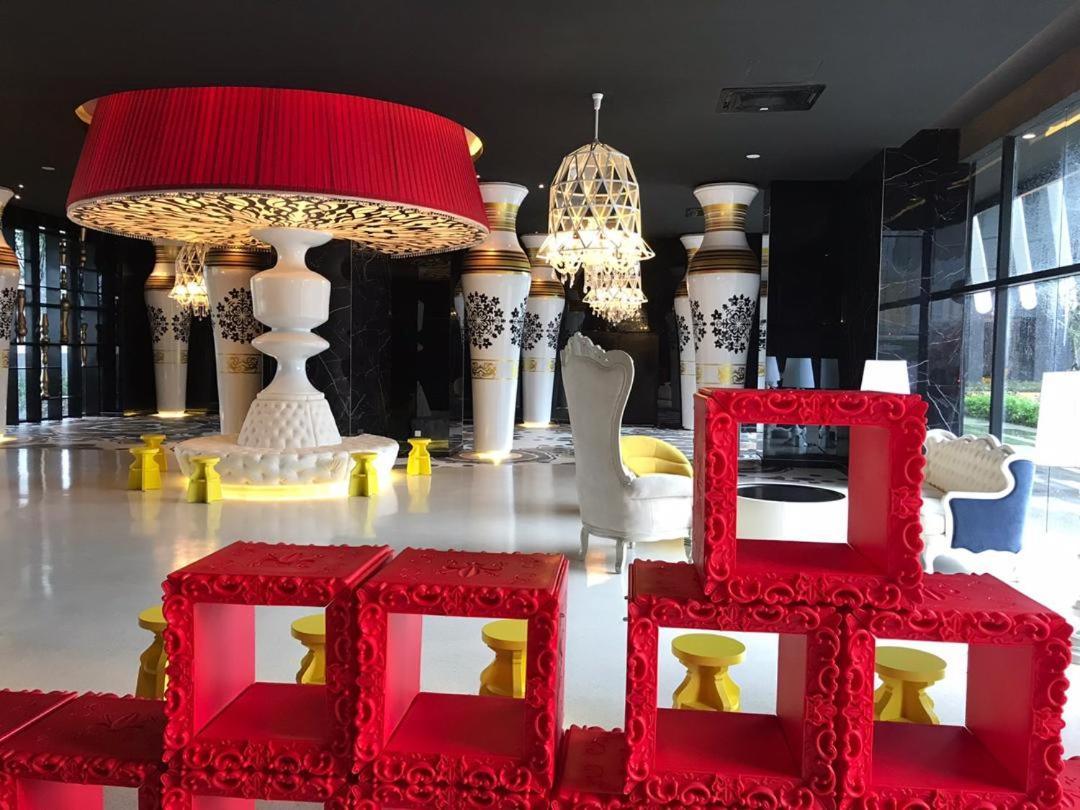Arte Mont Kiara Host By Host Corner Suites Kuala Lumpur Exterior photo