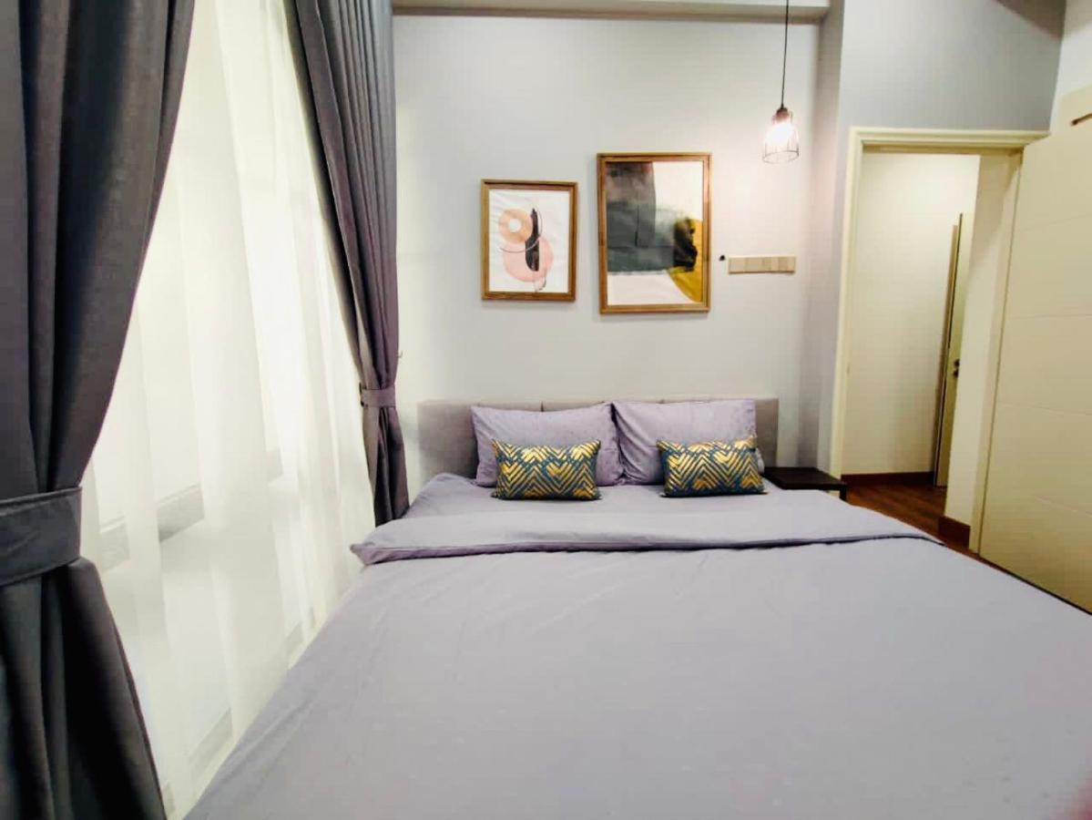 Arte Mont Kiara Host By Host Corner Suites Kuala Lumpur Exterior photo