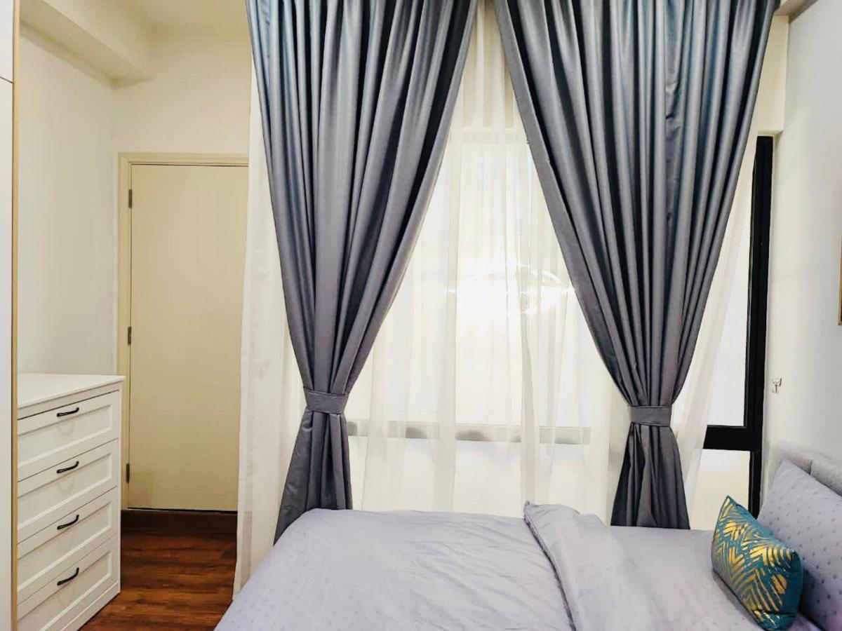 Arte Mont Kiara Host By Host Corner Suites Kuala Lumpur Exterior photo